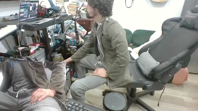 Snapshot of Stringin69 chatting on 26, 2, 2026 Stringin69 online show from 26, 2, 2026