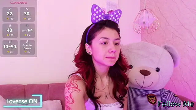 april bennett online show from 24, 9, 2025