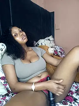 MilfBoobsxx online show from 19, 11, 2025