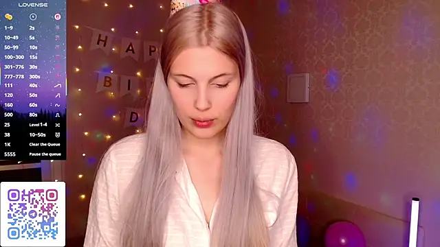 Larileya online show from 10, 10, 2025