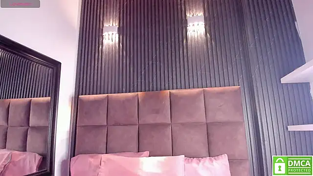 Snapshot of Sussy_Vixen chatting on 3, 3, 2026 Sussy Vixen online show from 3, 3, 2026