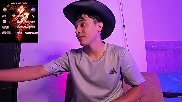 Snapshot of Austin_Cardieff_ chatting on 17, 9, 2025 Austin Cardieff online show from 17, 9, 2025