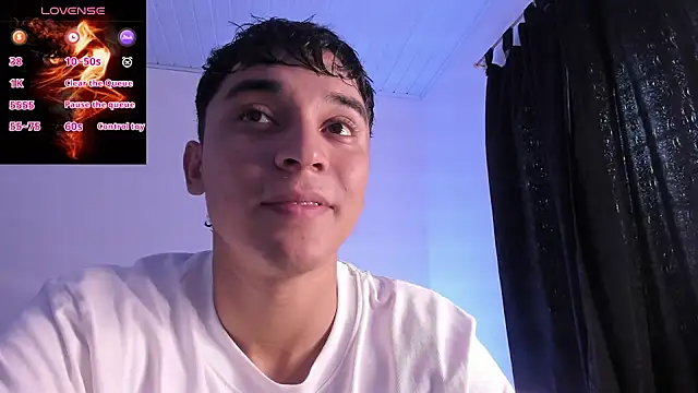 Snapshot of Austin_Cardieff_ chatting on 27, 10, 2025 Austin Cardieff online show from 27, 10, 2025