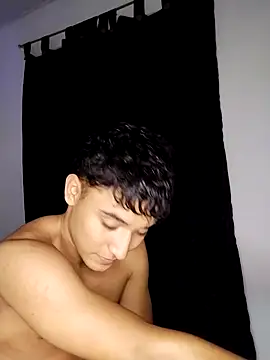 Snapshot of Austin_Cardieff_ chatting on 31, 10, 2025 Austin Cardieff online show from 31, 10, 2025