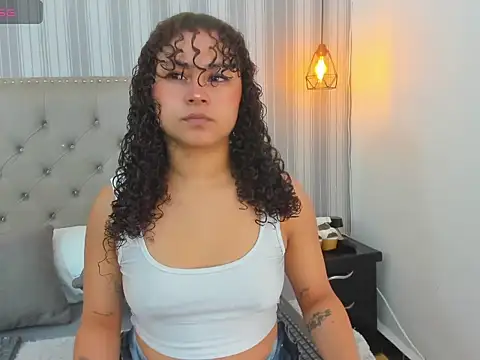 Sofiapassionne online show from 18, 2, 2026