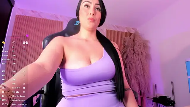 ashly moonn online show from 4, 10, 2025