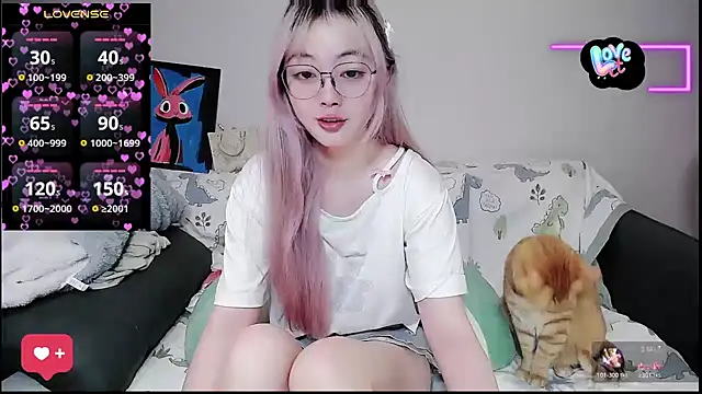 baby-yaya20 online show from 23, 10, 2025