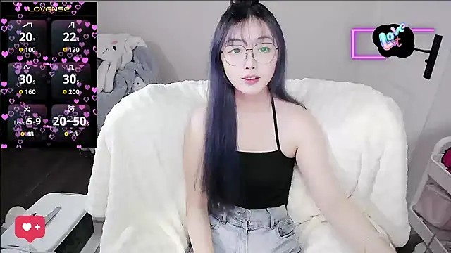 baby-yaya20 online show from 15, 11, 2025