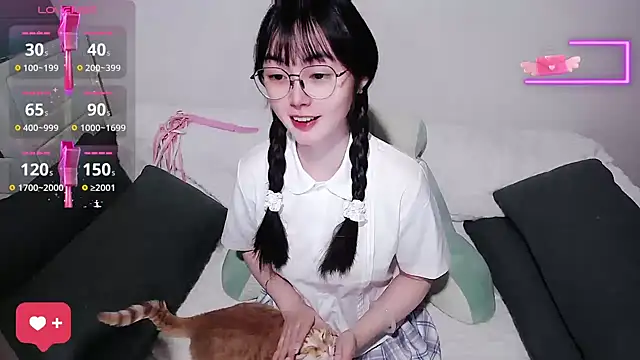 baby-yaya20 online show from 9, 6, 2026