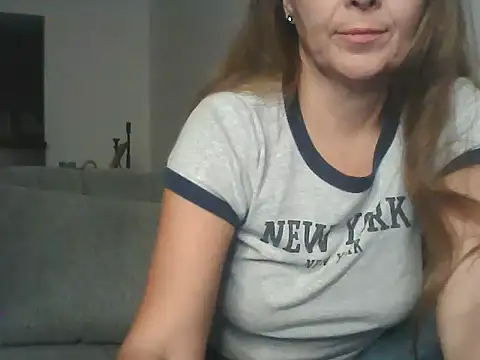Snapshot of Avelinii chatting on 24, 5, 2026 Avelinii online show from 24, 5, 2026