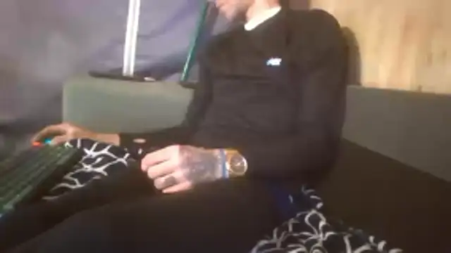 Snapshot of Sillycatfish chatting on 19, 11, 2025 Sillycatfish online show from 19, 11, 2025