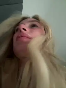 Snapshot of SexySaraxxoo chatting on 29, 3, 2026 SexySaraxxoo online show from 29, 3, 2026