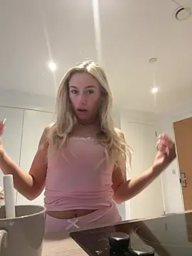 Snapshot of SexySaraxxoo chatting on 31, 3, 2026 SexySaraxxoo online show from 31, 3, 2026