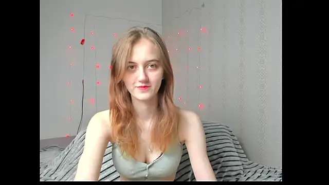 dreamy pollyyy online show from 13, 4, 2026