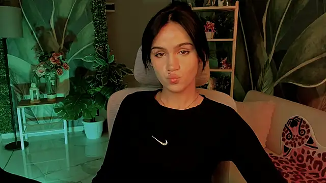 MonicaFarmer online show from 17, 9, 2025