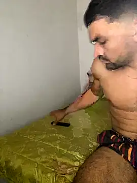 Snapshot of SantiGxxx33 chatting on 30, 9, 2025 SantiGxxx33 online show from 30, 9, 2025