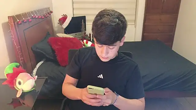 tightncuteass online show from 10, 11, 2025