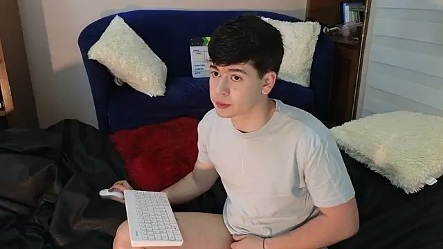 tightncuteass online show from 1, 3, 2026