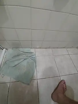 Snapshot of RoddieX chatting on 4, 10, 2025 RoddieX online show from 4, 10, 2025