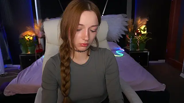 Snapshot of FoxyMayy chatting on 10, 5, 2026 FoxyMayy online show from 10, 5, 2026