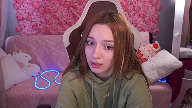 Snapshot of FoxyMayy chatting on 26, 5, 2026 FoxyMayy online show from 26, 5, 2026