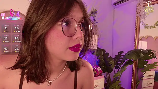 Snapshot of Lauuu2007 chatting on 17, 2, 2026 Lauuu2007 online show from 17, 2, 2026