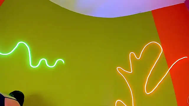 Bagiolett online show from 8, 10, 2025