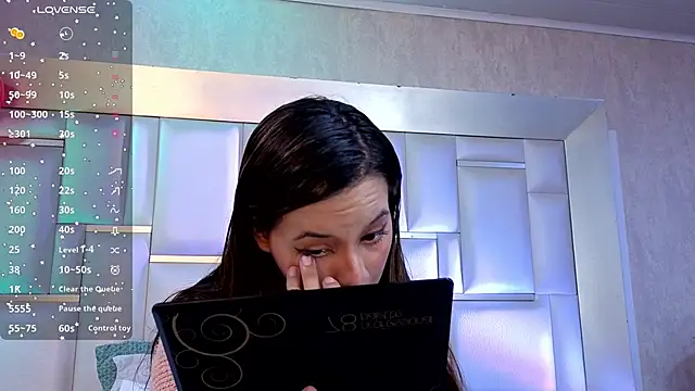 Lunabellee  online show from 16, 2, 2026