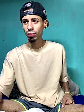 Snapshot of Alexx_1214 chatting on 24, 9, 2025 Alexx 1214 online show from 24, 9, 2025