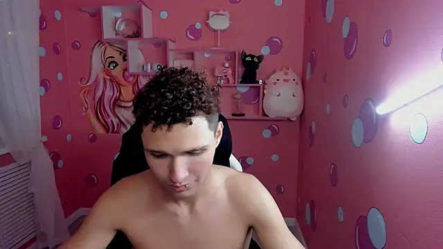 Snapshot of JonnyDarka chatting on 2, 10, 2025 JonnyDarka online show from 2, 10, 2025