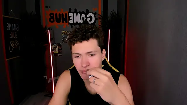 Snapshot of JonnyDarka chatting on 18, 10, 2025 JonnyDarka online show from 18, 10, 2025