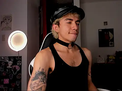 guynextdo0r online show from 10, 10, 2025