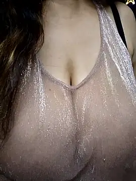 Queen-Of-Big-Boobs online show from 23, 9, 2025