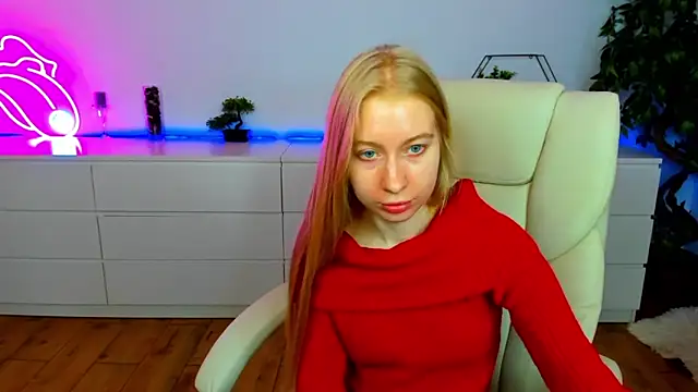 Alina Blonde online show from 8, 11, 2025