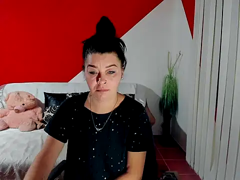 Soffy Skye online show from 26, 9, 2025