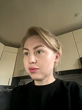 MartaLuna  online show from 9, 11, 2025