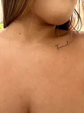 MayaMoanXXX online show from 26, 2, 2026