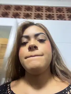 Snapshot of MayaMoanXXX chatting on 9, 4, 2026 MayaMoanXXX online show from 9, 4, 2026