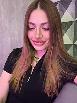 Elizabeth Tay online show from 30, 3, 2026