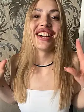 Elizabeth Tay online show from 14, 5, 2026