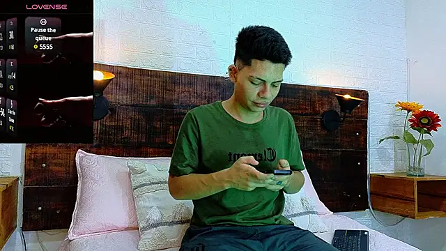 JhosuaVega online show from 4, 10, 2025