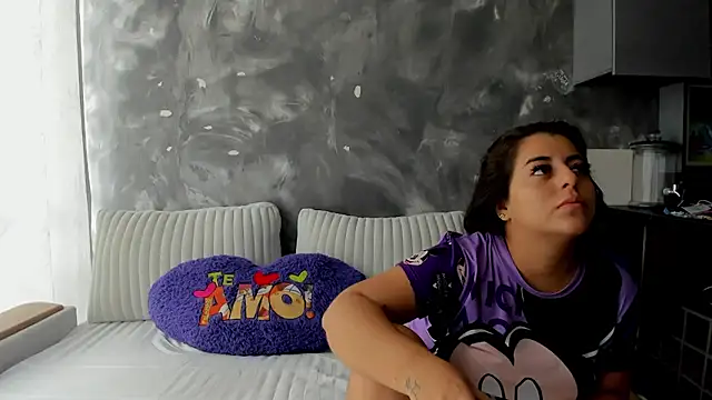 Snapshot of EvelynBun chatting on 24, 2, 2026 EvelynBun online show from 24, 2, 2026