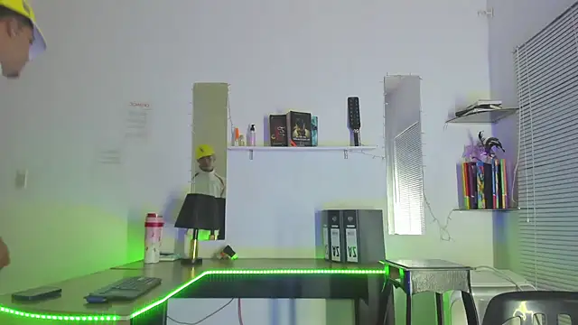 xxKamadevaxx online show from 13, 4, 2026