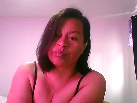 adri89-g online show from 10, 10, 2025