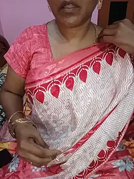 Snapshot of KannadaTamilTeluguBeauty chatting on 28, 6, 2026 KannadaTamilTeluguBeauty online show from 28, 6, 2026