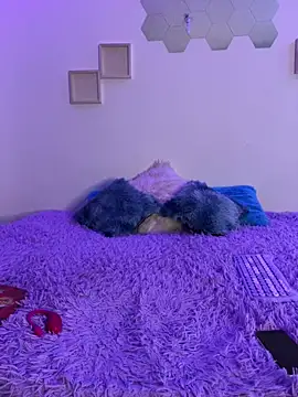 Daliila 11 online show from 8, 11, 2025