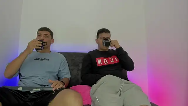 maykel and mike online show from 19, 10, 2025