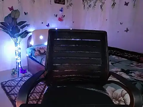 Snapshot of Naughtyy_stripgirl chatting on 25, 2, 2026 Naughtyy stripgirl online show from 25, 2, 2026