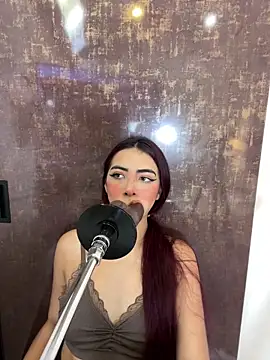 cherry skinny  online show from 14, 12, 2025