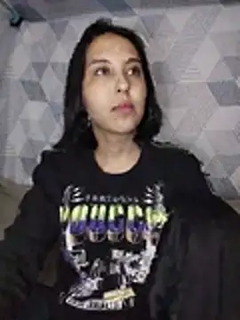 Snapshot of scarletoficial chatting on 6, 6, 2026 scarletoficial online show from 6, 6, 2026